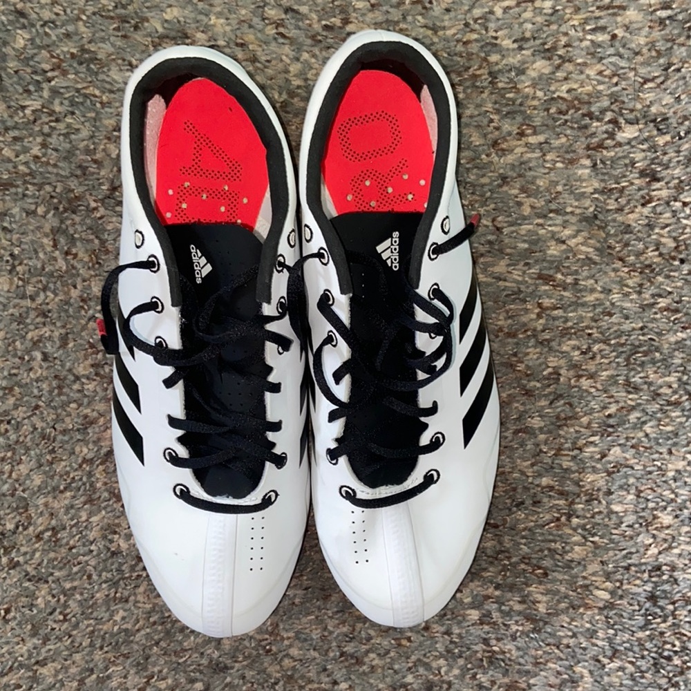 Track spikes
